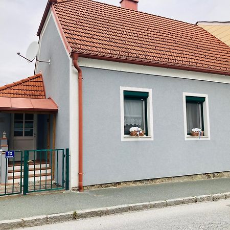 Das Ferienhaus-Zurueck Zum Ursprung Güssing Exteriör bild